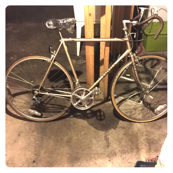 Univega maxima sport bike 12 speed